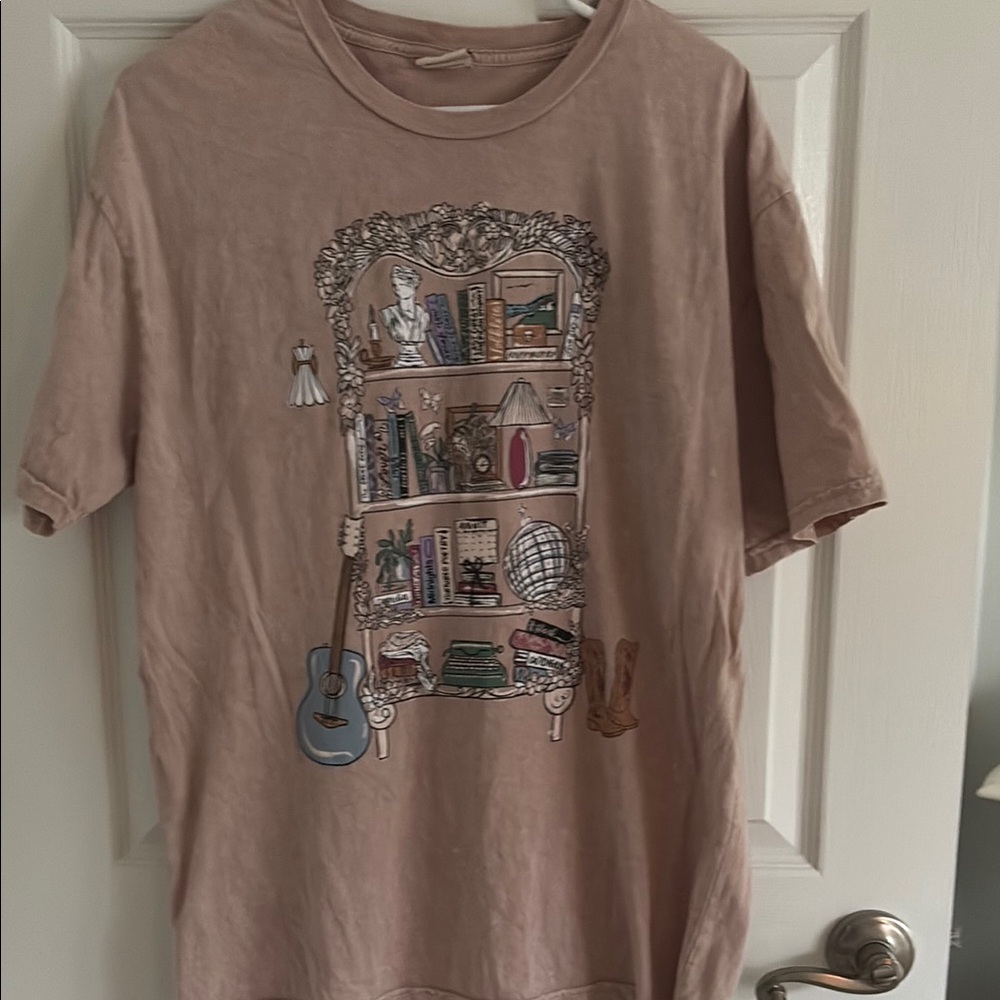 Taylor Swift themed with Bookshelf Design